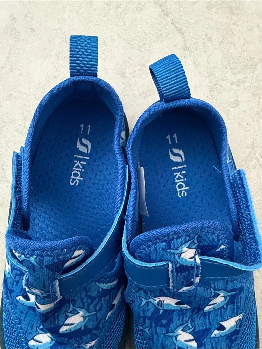 Toddler Blue Shark Print Water Shoes with Hook-and-Loop Strap